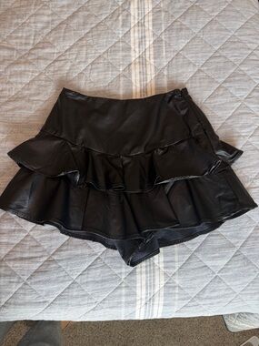 Cotton Candy LA Black Faux Leather Ruffle Skort, size small